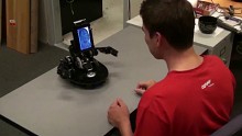 Mebot - der gestikulierende Telepräsenzroboter