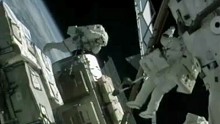 Bowen und Drew absolvieren ersten Weltraumspaziergang