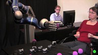 Braingate2 - Roboterarm mit Gedankenkraft steuern