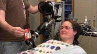 Roboterarm wird mit Gedanken gesteuert