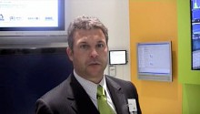 Jos Klippert von NXP erkl&auml;rt den PNX5100 auf der IFA