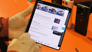 Motorola Razr Fold im Hands on (CES 2026)